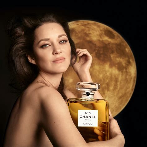 all peope in chanel no 5 ad|Chanel perfume no 5 commercial.